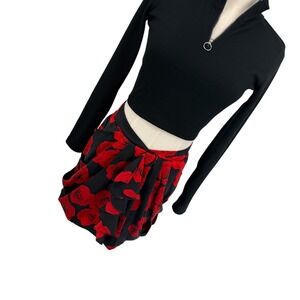 bebe Mini Skirt Womens 4 Black Red Rose Floral Draped Ruffle Tulip Romantic